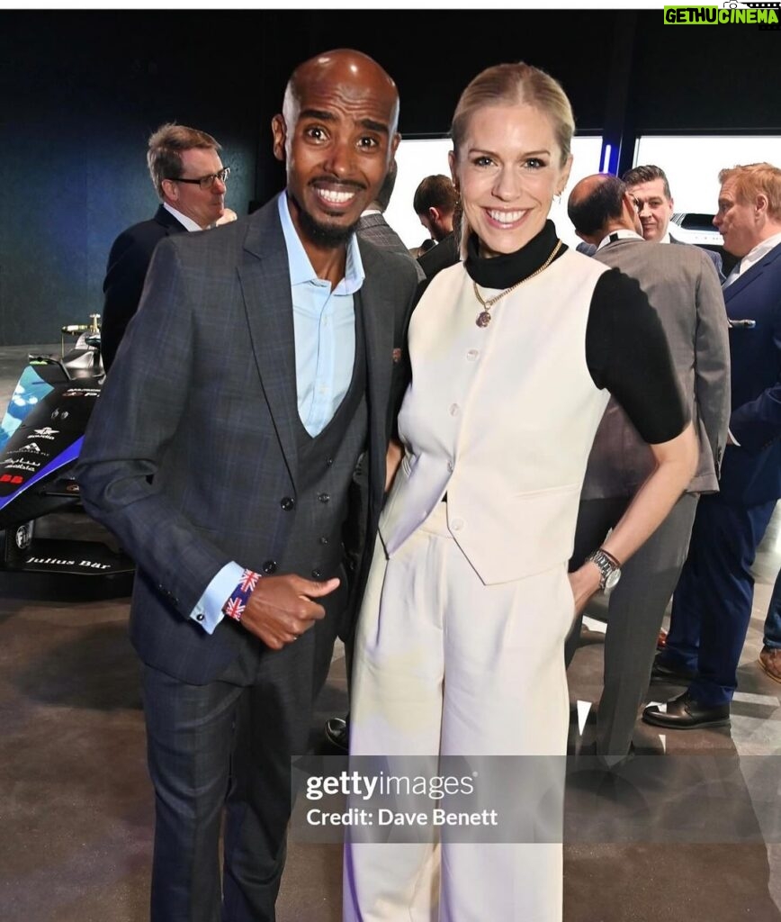 Nicki Shields Instagram - @idriselba and @sirmofarah graced us with their almightly presence today! 👀🙌🏼🏅 Just a few of the special guests in the audience today, as we celebrated the launch of the Electric 360 (@fiaformulae @extremeelive and @e1series), and PIF partnership. An exciting new chapter in electric racing 🙌🏼 Love this sustainably made cream suit from @aligne. Didn’t love the fear of spilling my lunch down it! 🎤🎤🤍🤍 #formulae #extremee #e1 #electric360 #PIF #motorsportpresenter #sustainablefashion #electric