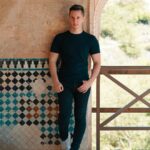 Nicolás Amelio-Ortiz Instagram - Se dice que cuando el último rey islámico entregó las llaves de la Alhambra a los reyes católicos, su madre le dijo: "lloras como una mujer lo que no supiste defender como un hombre". Que vieja de mierda lpm!!! Pero ese comentario que lanzó un guía turístico al pasar mientras yo filmaba por el Generalife también me hizo entender un poco mejor los vínculos de mis amigos españoles con la demostración de sus emociones y, sobre todo, con la validación de sus madres. Somos lo que hacemos con lo que hicieron de nosotros. Alhambra, Granada
