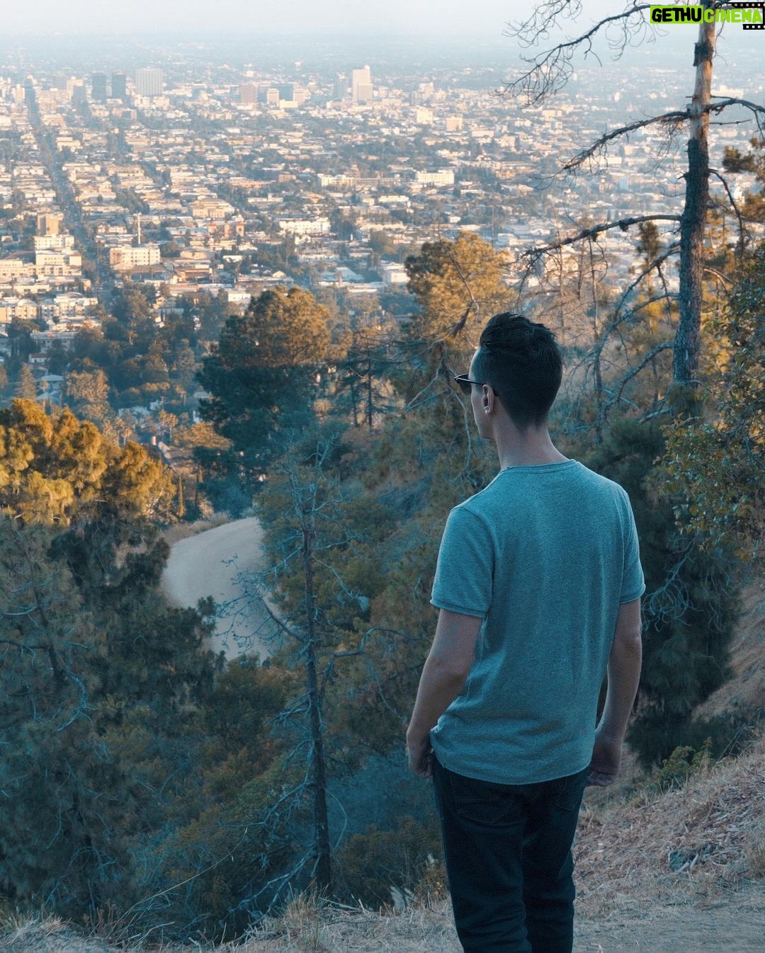 Nicolás Amelio-Ortiz Instagram - Stills de CINE EN LA VIDA REAL. En este momento, una de las series más populares en @flowcontenidos 🥰🥰
