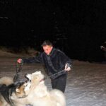 Nicolas Couteau Instagram – A la recherche d’un Dogsitter ? Call me ! 🐾🦮
Non en vrai je ne m’en sortais plus ils avaient trop de force 😂
#doglover Courchevel 1850