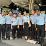 Nicole Seah Instagram - Up bright and early this morning for Hammer outreach at Rivervale Plaza and Sengkang Square! It’s great to speak to constituents from all walks of life, and to engage in the camaraderie shared amongst WP members young and old. Special shout-out to our Muslim members, such as Saiful, whom I was teamed up with today. It is not easy to engage in strenuous activity under the hot sun, especially during fasting month, but he gamely engaged with residents and kept everyone’s spirits high. Thank you for the effort and dedication!
