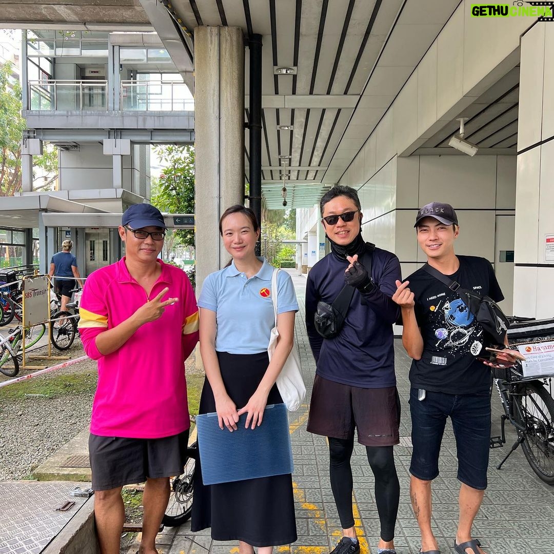 Nicole Seah Instagram - Up bright and early this morning for Hammer outreach at Rivervale Plaza and Sengkang Square! It’s great to speak to constituents from all walks of life, and to engage in the camaraderie shared amongst WP members young and old. Special shout-out to our Muslim members, such as Saiful, whom I was teamed up with today. It is not easy to engage in strenuous activity under the hot sun, especially during fasting month, but he gamely engaged with residents and kept everyone’s spirits high. Thank you for the effort and dedication!