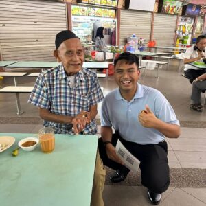 Nicole Seah Instagram - The cold and rainy weather did not dampen the spirits of our volunteers as everyone set forth to engage the residents at Simei Hola cafe and Bedok Corner this morning. Special thanks to our new young volunteers who live in East Coast GRC, as well as young couple volunteers Yuan Er and Jie Qiang, who joined us in spite of being pregnant in second trimester! It was a cold day but our hearts were warmed. Stay dry and safe everyone.
