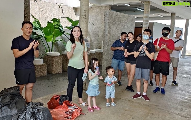 Nicole Seah Instagram - Thankful for the splendid weather this morning as the skies cleared up for the @wpyouthwing beach clean-up at East Coast park! Many participants ended up bringing their family members along, from toddlers to teenagers. They also provided feedback that the activity was meaningful and made them more aware of how we dispose of waste, and the need to keep our environment clean. Zero waste may be a challenging ambition for many, but all it takes sometimes are little actionable steps such as minimising our use of one-off disposables as we move towards a more mindful direction as a community. On a social note, my 4 year old had lots of fun interacting with the other kids today, and played with VP and fellow CEC member @nathanielkoh.sg ‘s toddler son. Also thankful to @abdulshariff.sg and @fadli_fawzi for always being supportive of youth wing activities!