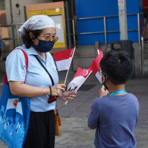 Nicole Seah Instagram - The Workers’ Party East Coast GRC team, including @fooseckguan.sg  and @abdulshariff.sg , was out and about on this sunny National Day at the various markets and locations in EC - 58, 85, 216, 16, Bedok Interchange and Simei. East Coast GRC residents were cheered by patriotic and celebratory vibes as flags were distributed to stallholders, children and the elderly. We wish all Singaporeans and Singapore residents a very happy National Day, and the most-exchanged goodwill greeting of the day - May you be happy and healthy always!