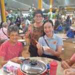 Nicole Seah Instagram - The Kampong spirit was truly alive and well at Fengshan 85 today. Aunty brought down a huge pot of peach gum dessert for the neighbours to share after having their breakfast in the hawker centre - A mouthwatering assortment of options like vegetarian bee hoon, carrot cake, porridge, mee pok, you tiao… The list goes on. Fengshan residents are blessed to live near this culinary heaven! She had thoughtfully packed disposable bowls and offered me a portion. It lifted the spirit and was refreshing on the palate. Lots of young families this morning, as @fooseckguan.sg and the team engaged with residents. Longtime EC volunteer James had a field day practising to be a grandpa! Another team was mobilised at 58 market today to also engage with the residents. It was good to see everyone, and we will be back again soon. Fengshan Hawker Centre