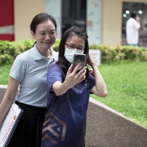 Nicole Seah Instagram - The sudden downpour this morning at 216 Bedok hawker centre did not dampen the spirits of WP members who showed up for our Hammer outreach! It was great to speak to residents whom we have encountered repeatedly over the course of our visits. Wishing everyone a happy and restful long weekend this Labour Day.