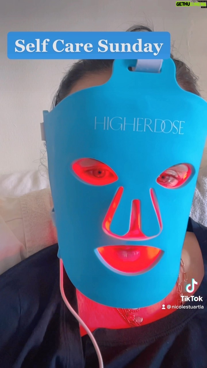 Nicole Stuart Instagram - A little self-care #sundayvibes on a rainy la day!! I love these @higherdose products the #saunabag and #redlightlightfacemask for specials click my #linkinbio or #link in my story for the deal. These are such a treat to have at home. They feel so healing physically and mentally. They’re having a couple of specials until the 16th All of these products make the perfect wellness gift for friends and family. (magnesium line makes a great stocking stuffer!) To celebrate the holiday gift of well-being and self-care we are offering 2 special deals for December - These make great gifts, or you can keep for yourself! OFFER # 1 Buy an Infrared Sauna Blanket, get the sauna blanket travel bag and serotonin soak free OFFER # 2 Spend $350+, get the copper body brush and serotonin soak free (Items Automatically added to your cart. No code necessary. While supplies last) Infrared Sauna Blanket Bag $99 value Keep your sauna blanket in pristine condition by packing it away in this protective, eco-friendly bag between sessions. Perfect to bring your DOSE on the go and has extra storage for blanket accessories. Supercharge Copper Body Brush $69 value Take dry brushing to new heights with ion-charged bristles that wake up the body, exfoliate the skin, and promote relaxation. Incorporating dry brushing as part of your daily detox routine will invigorate the skin and ignite a natural glow. Serotonin Soak $39 value Bathe like a biohacker. Uniquely formulated with Zechstein magnesium flakes, this powerful bath soak relaxes your mind, boosts your mind, and recalibrates your system. Disclaimer *Valid 12/3 - 12/16 . . . . . #antiaging #belleza #dayspa #estetica #esthetician #facial #facials #glowingskin #healthyskin #massage #skin #skincareroutine #spa #space i #spalife #sparkjoy #sparkleandshine
