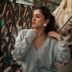 Nidhi Shah Instagram - 🖤🖤 . . Shot by - @bharat_rawail Styled by - @stylistshikhar Jewelry - @anantayabymani