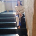 Niharica Raizada Instagram – Day 3 

Havan Day at @abhyasschoolofyoga 

ॐ अग्निमीळे पुरोहितं यज्ञस्य देवं ऋत्विजम्।
होतारं रत्नधातमम्॥

Transliteration:
oṃ agnimīḻe purohitaṃ yajñasya devaṃ ṛtvijam।
hotāraṃ ratnadhātamam॥

O Agni, you are the invoker, the purohita (priest) of the sacrifice, the divine, the ministrant priest, the bestower of treasures.

ॐ भूर्भुवः स्वः।
तत्सवितुर्वरेण्यं।
भर्गो देवस्य धीमहि।
धियो यो नः प्रचोदयात्॥

oṃ bhūrbhuvaḥ svaḥ।
tatsaviturvareṇyaṃ।
bhargo devasya dhīmahi।
dhiyo yo naḥ pracodayāt॥

We meditate on the adorable glory of the radiant sun; may he inspire our intelligence.

#NiharicaRaizada