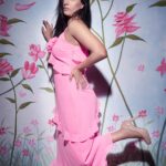 Niharica Raizada Instagram – We end the year in the Pink of Health.

#NiharicaRaizada 
#CoverStory 
#2024

@coverstoryfsl 
@official_niharica_raizada

Shot by @apstudio.arun