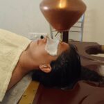 Niharica Raizada Instagram – Shirodhara is a form of Ayurvedic therapy that involves gently pouring liquids over the forehead, particularly the area between the eyebrows. The word “shiro” means head, and “dhara” means flow. This therapeutic technique has been practiced in India for thousands of years and is believed to have numerous health benefits.

The aim of shirodhara is to induce a profound state of relaxation and calm the mind. It is thought to have a balancing effect on the body and mind, promoting a sense of well-being and harmony. The therapy may also be used to address certain health concerns such as stress, anxiety, insomnia, headaches, and certain neurological disorders.

The therapeutic effects of shirodhara are believed to be related to its ability to pacify the doshas, which are the fundamental energies that govern physiological and psychological functions in the body according to Ayurvedic philosophy. By bringing the doshas into balance, shirodhara is thought to support overall health and promote a sense of inner peace.

1.01.24 

At @abhyasschoolofyoga