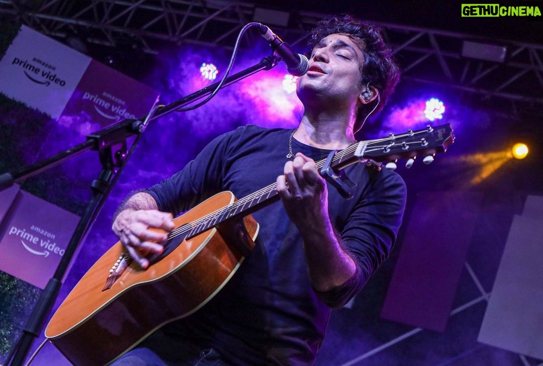 Nikhil D'Souza Instagram - I LOVE being on stage. In fact, the day after is usually a bit of a downer. Playing live to you guys could therefore be a drug of sorts. And I don’t plan on stopping any time soon. Feel free to come up with captions for photo no. 2 #mausamhaipyaar #modernlovemumbaifest @primevideoin @pritishnandycommunications 📸: @ziyaadmedia