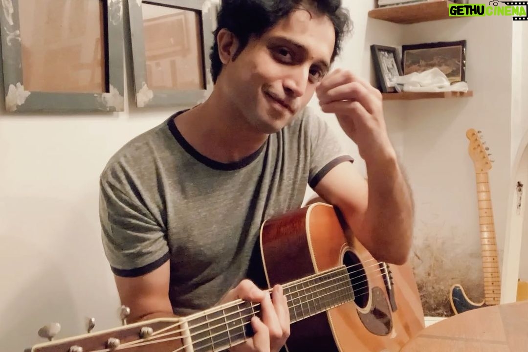 Nikhil D'Souza Instagram - Thanks for all the ❤️ for Desert Island. A lot of you have privately messaged me saying that it’s probably one of the best songs I’ve recorded and released, if not the best ever. 😁 Good morning, ☕️ stay safe, and I hope I get to play this on stage with you in the audience someday. 🍻 #acoustic #acousticguitar #singersongwriter #love @santacruzguitar @jeffcohenmusic