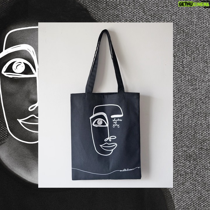 Nikhil D'Souza Instagram - Nikhil X @overapintofbeer Collaborated with these guys for 4 sets of merchandise for Shades of Grey! This tote bag is the first one, named after my sis Rhea. "Rhea – My older sister, a year senior to me, used to attend St. Xavier’s College, Mumbai. And so did I. She was the studious one and while I was loitering about the college foyer, she would have her head buried in a pile of books in the iconic wood panelled library. Bags like these were her mainstay and always will remind me of her." Buy it from the LINK in my bio, and in my story swipe up ❤️ MASSIVE thanks to @overapintofbeer for creating them and @siddhesh.sapte for designing the art. #ShadesOfGrey #mechandise #newmusic