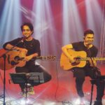 Nikhil D'Souza Instagram - Hope you guys @studentcouncilnmimsmumbai had as much fun as we did. Lucky I have this guy @zohranmiranda at my side doing what he does best. #theSlide What was your fav moment of the gig? ❤️ @kreativekeedaent #gig #concert #singersongwriter #bollywood #independentmusic @shivasystems