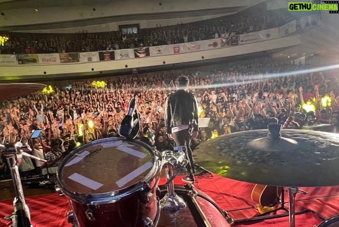 Nikhil D'Souza Instagram - What a wonderful night @techniche_iitguwahati .. You guys were on 🔥 - - - Photos 1-4 and 7 courtesy of @priyangshu_sv @alchemypixels / Photos 5 and 6 taken by our very own @bevenf (keys) and @ox7gen (drums) respectively