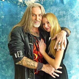 Nikita Dzhigurda Instagram - Фейки,
разговоры, сплетни
не разрушат тот уют,
где Любовь, Семья и Дети
дарят Кайф и чувств салют!👁️❤️👁️

Спасибо Денису #denisred @blackstudio.info @blackstudio.photoday  за классную фотосессию!👍
#донбасс💪 #победа 
#маринаанисина #олимпийскаячемпионка #богиняанис @marinanisina #донецк❤️ #комполка #сид #комполка #сид #комбат #лётчик #юрьич 
@tarzan___official #шаман #shaman #CBO @pantovanatali # @volochkova_arty @shalyapin_official @pashaev.elman @olga_khayrullova @top_best_russia @mck_dessin @mikhail_grebenshchikov @lozayury @alibasov_nana @ivan_kuzminov_ @elena_galitsyna_  @milenadeynega  @sashashpakofficial @i.am.isa.m  alex_foto_2020 @sergeydzhigurda  @levan_todua @vlad_gunbin @otar.kushanashvili @evgenbordo @kseniya_shkoda @dr.mussurov @skripka.msk @detochka.1973 #михаилигнатов @kadetmusic @anton1177 @voronovlawyer