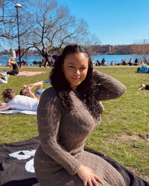 Nikita Uggla Instagram - Together with Zalando, I’ve created my local vibe in Stockholm. With some of my favorite Nordic brands, I’ve put together the perfect outfit for a picknick in Rålis! Nothing beats a picnic with friends in Rålis with the water behind us and good food♥️ #whatsyourvibe #sthlmvibe @zalando