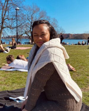 Nikita Uggla Instagram - Together with Zalando, I’ve created my local vibe in Stockholm. With some of my favorite Nordic brands, I’ve put together the perfect outfit for a picknick in Rålis! Nothing beats a picnic with friends in Rålis with the water behind us and good food♥️ #whatsyourvibe #sthlmvibe @zalando