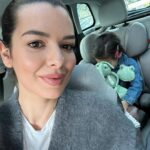 Nikoletta Ralli Instagram - 1. Εκδρομή με Φλάβιο μπαμπά και παιδί 🐸 2. Τα πιο νόστιμα τζόλια που έχεις φάει από @lestoritaverna @nadiagrammat 3. It’s the most wonderful time of the year 🎄 4. Ιερά Μονή Αγίων Νηπίων 👼🏻 Βιλλια Αττικης
