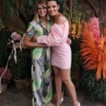 Nikoletta Ralli Instagram - Η ωραιότερη βάπτιση που πήγα ποτέ, ήταν αυτή του παιδιού μου♥️ Γιατί πέρα από την οικογένεια μας, είχα μαζί μου, τους πιο ταλαντούχους και αξιόλογους ανθρώπους! Πεγκυ μου @iwishchicevents , Αλέξανδρε μου @alex_tsitouridis , Αντριαννα μου @adrianafountzoula , Δημήτρη μου @jimlabraco , Μιχάλη μου @michaelbassiakos_filmmaker , Στέλιο μου @stovabambini , Αθήνα μου @tsirousweetcreations , σας ευχαριστώ που μοιραστήκαμε μαζί αυτές τις στιγμές, που θα θυμάμαι για πάντα💗 • Το μακιγιάζ μου επιμελήθηκε, η @eirinikotsaki που όπως τέλεια με βάφει 12:00 το πρωί, το ίδιο ακριβώς μακιγιάζ θα έχω και στις 00:00 το βράδυ 💄 Όλες οι φωτογραφίες είναι του @alex_tsitouridis 📸 1. Λίγο πριν η Σόφη μας, γίνει Σοφια- Αλεξανδρα @stovabambini ❣️ 2. Βραχιόλι από το flower bar που μας «έστησε» στην εκκλησία ο Δημήτρης @jimlabraco 🌸 3. Το flower bar του παραδείσου @jimlabraco 🌺 4. Η τούρτα μας και όλα τα γλυκά, φυσικά και ήταν @tsirousweetcreations 🍰 5. Όλα τα γραφικά, προσκλητήρια κτλ τα επιμελήθηκε η @pegsimitzi @iwishchicevents γιατί πέρα από την καλύτερη planner στην Ελλάδα, έχει και κρυφά ταλέντα 😍 Όλα τα κουφέτα είναι @dragees_hatziyiannakis 🫦 6. Η πιο όμορφη μπομπονιέρα στον κόσμο! Custom made @myikona_lab 🌹 7. Δεν υπήρξε και δεν θα υπάρξει γιορτή, χωρίς την καλύτερη Cosplayer, the one and only @grace_cosplay_entertainments 🦄 𝟖. Πεγκυ μου, σε λατρεύω @pegsimitzi ❣️ Ενορία Αγίου Νικολάου Ραγκαβά