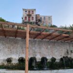 Nikoletta Ralli Instagram – Το χωριό μας♥️
1. Το σπίτι μας🏡
2. Ο κήπος της Μαρίας 🌺 
3. Οι κάτω βρύσες, που πλένανε παλιά ρούχα 💦
4. Η πλατεία του ονείρου ✨
5. Το τραπέζι για το αποψινό δείπνο 🧂 Πλατανος ΑΧΑΙΑΣ