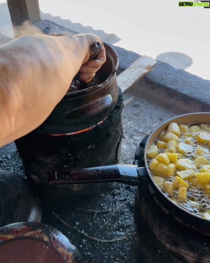 Nikoletta Ralli Instagram - Νομίζω (είμαι σίγουρη) ότι η Κρήτη έχει την καλύτερη κουζίνα, στην Ελλάδα 🇬🇷♥️ Εσείς σε ποια πόλη, νησί, χωριό, έχετε φάει αξέχαστα; Chaniá, Greece