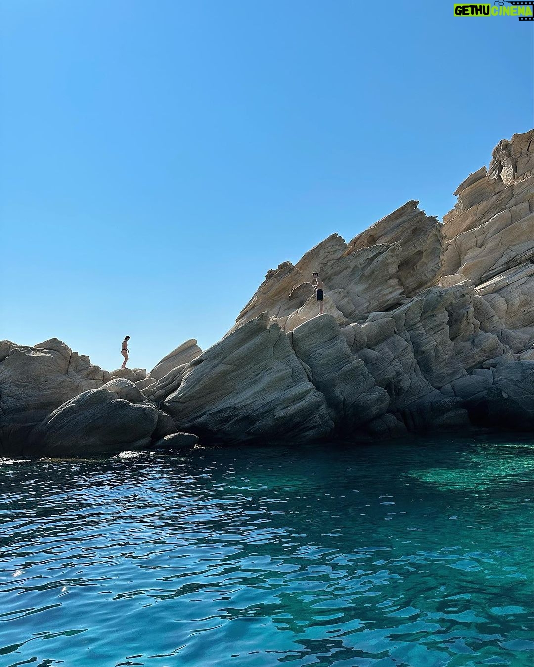 Nikoletta Ralli Instagram - I♥️S part4 #cruise #greekislands #visitgreece Ευχαριστούμε πολύ @stamatis_kastoris @ios_marine 💙 Ios, Greece
