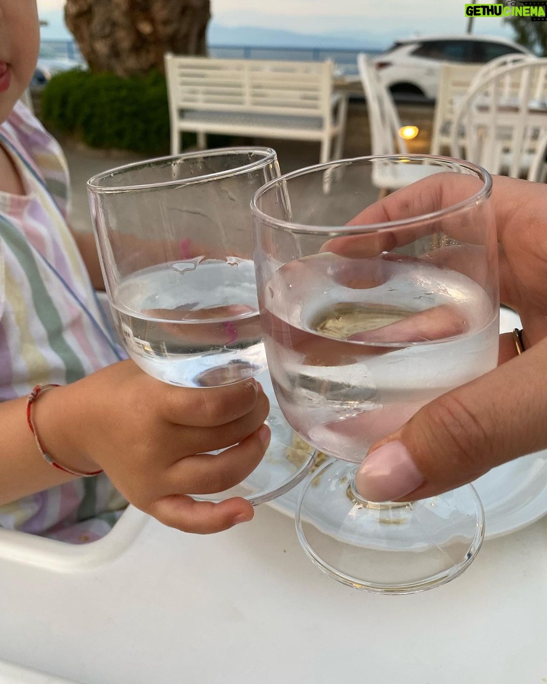 Nikoletta Ralli Instagram - Το καλοκαίρι στις 21:00♥️