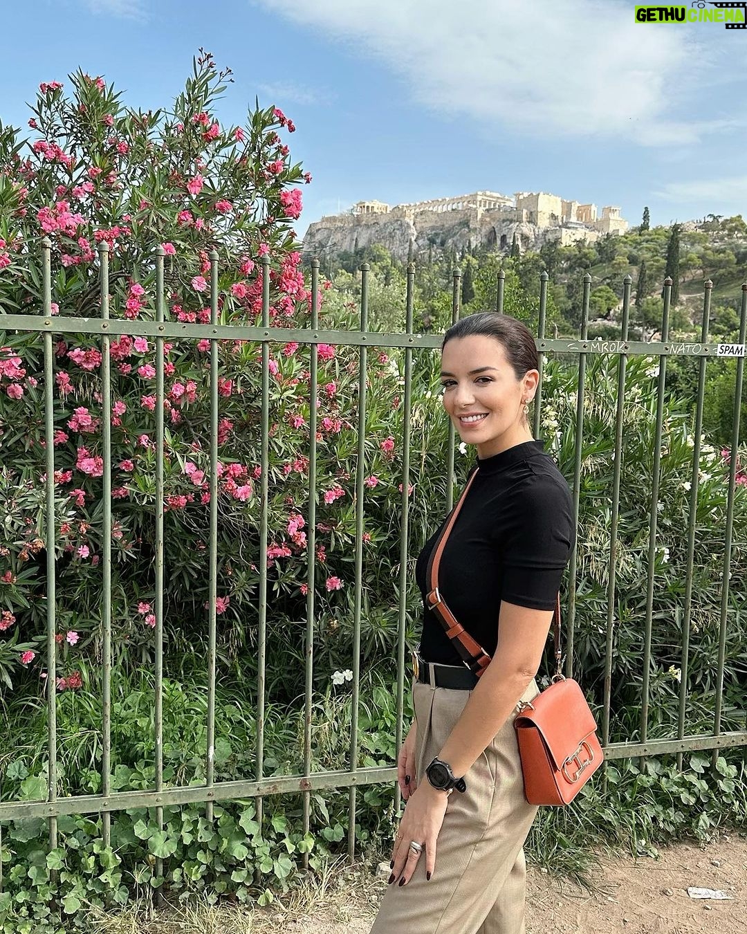Nikoletta Ralli Instagram - Κοπάνα😎 Θησείο
