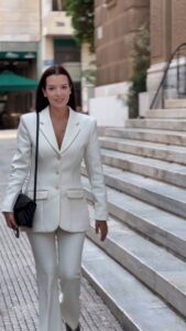 Nikoletta Ralli Instagram - H νέα συλλογή της @hm A/W 2023 θα απογειώσει κάθε σου εμφάνιση! Βρείτε τα δικά σας αγαπημένα φθινοπωρινά outfits για όλη την οικογένεια στα καταστήματα της H&M και online στο hm.com. #HMxME #hmhellas Athens, Greece