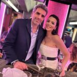 Nikoletta Ralli Instagram - Με αφορμή την χθεσινή βραδιά να σας πω, ότι τις καλύτερες χρονιές τις πέρασα είτε όταν άλλαξα χρόνια στο ντους κάνοντας μπάνιο, είτε με πετσέτα στα μαλλια, είτε μόνη βλέποντας tv, είτε πατώντας τα κακά της Candy που είχε «σκορπίσει» από την τρομάρα της με τα βεγγαλικά. Ποσό σχετικά είναι όλα τελικα… Εύχομαι να είχατε ένα όμορφο βραδυ και ακόμα και αν ήσασταν μόνοι, να μην νιώσατε μοναξιά♥️ Ας είναι αυτό ο χρόνος ο καλύτερος χρόνος της ζωής σας, μέχρι και τον επόμενο✨ 𝐁𝐨𝐧𝐮𝐬 𝐕𝐢𝐝𝐞𝐨 “The day after” Izakaya