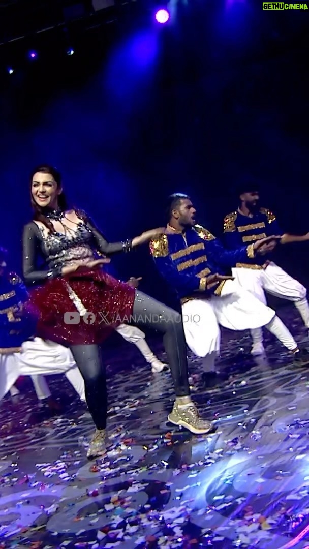 Nimika Ratnakar Instagram - Performance at one of my favorite districts Mandya during Kaatera promotions 💃🏻 ಕಾಟೇರ ಚಿತ್ರದ ಪ್ರಚಾರದ ಸಂದರ್ಭದಲ್ಲಿ ನನ್ನ ನೆಚ್ಚಿನ ಜಿಲ್ಲೆ ಮಂಡ್ಯದಲ್ಲಿ ಪ್ರದರ್ಶನ 💃🏻 Pushpavati || Basanni || Naughty Girl 💃🏻💃🏻💃🏻 Wardrobe: @laxmikrishnaofficial Choreography: @abhishek_matad #nimika #nimikaratnakar #kaatera #dboss #darshanthoogudeepasrinivas #sandalwood #kannada #actor #actress #trendingreels #trending #trend #viralreels #viral #challengingstardarshan Mandya, Karnataka