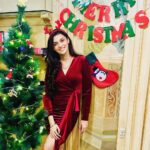 Nimika Ratnakar Instagram - Merry Christmas 🎄🎁 Wardrobe: @laxmikrishnaofficial #christmas #merrychristmas #sandalwood #kannada #kaatera #pushpavati #trending #actress #actor #happynewyear Mumbai, Maharashtra
