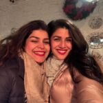 Nimrat Kaur Instagram - Put on a red lip, combed my safari hair, blinged up with a sparkly scarf!! Wishing you all a very very veryyyyy happy new year from me and mine to you and yours!!! Smiles, pouts, the greatest adventures and the best of love and luck this coming New Year 🥂♥️🍀 #happynewyear #happy2024 #loveandlight Deep Jungle