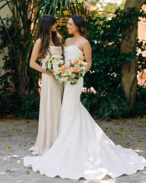 Nina Dobrev Instagram - So happy i got to be by your side on your special day Nicole 🥹. It was absolutely magical, the best day celebrating the Bruno’s 🤍  same time next week @nobread @benbrunotraining ? 💍 I LOVE YOU BOTH