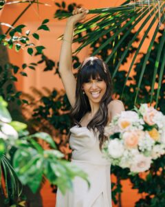 Nina Dobrev Instagram - So happy i got to be by your side on your special day Nicole 🥹. It was absolutely magical, the best day celebrating the Bruno’s 🤍 same time next week @nobread @benbrunotraining ? 💍 I LOVE YOU BOTH