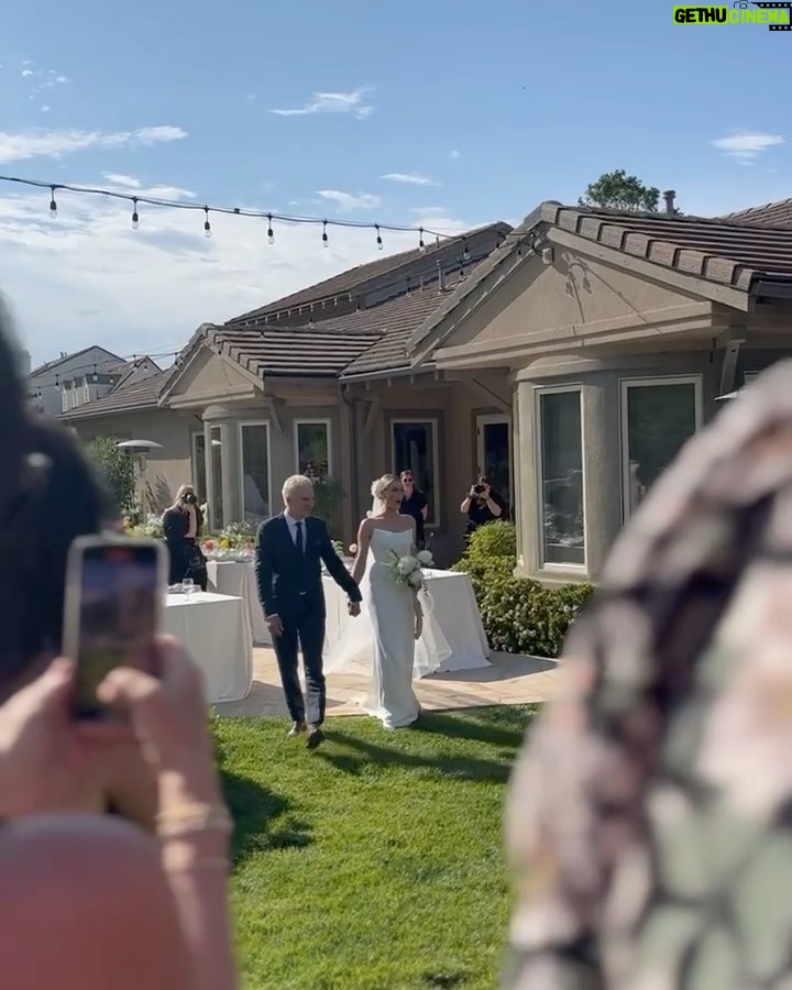 Nina Dobrev Instagram - the perfect day for the perfect pair ♥️ I couldn’t be happier to celebrate @arielle & @mattcutshall ’s one of a kind love on their special day as they say “I DO”. YOU DID THE DAMN THING! I love you both so much 😭. #NEWLYWEDS #FriendZoneToEndZone