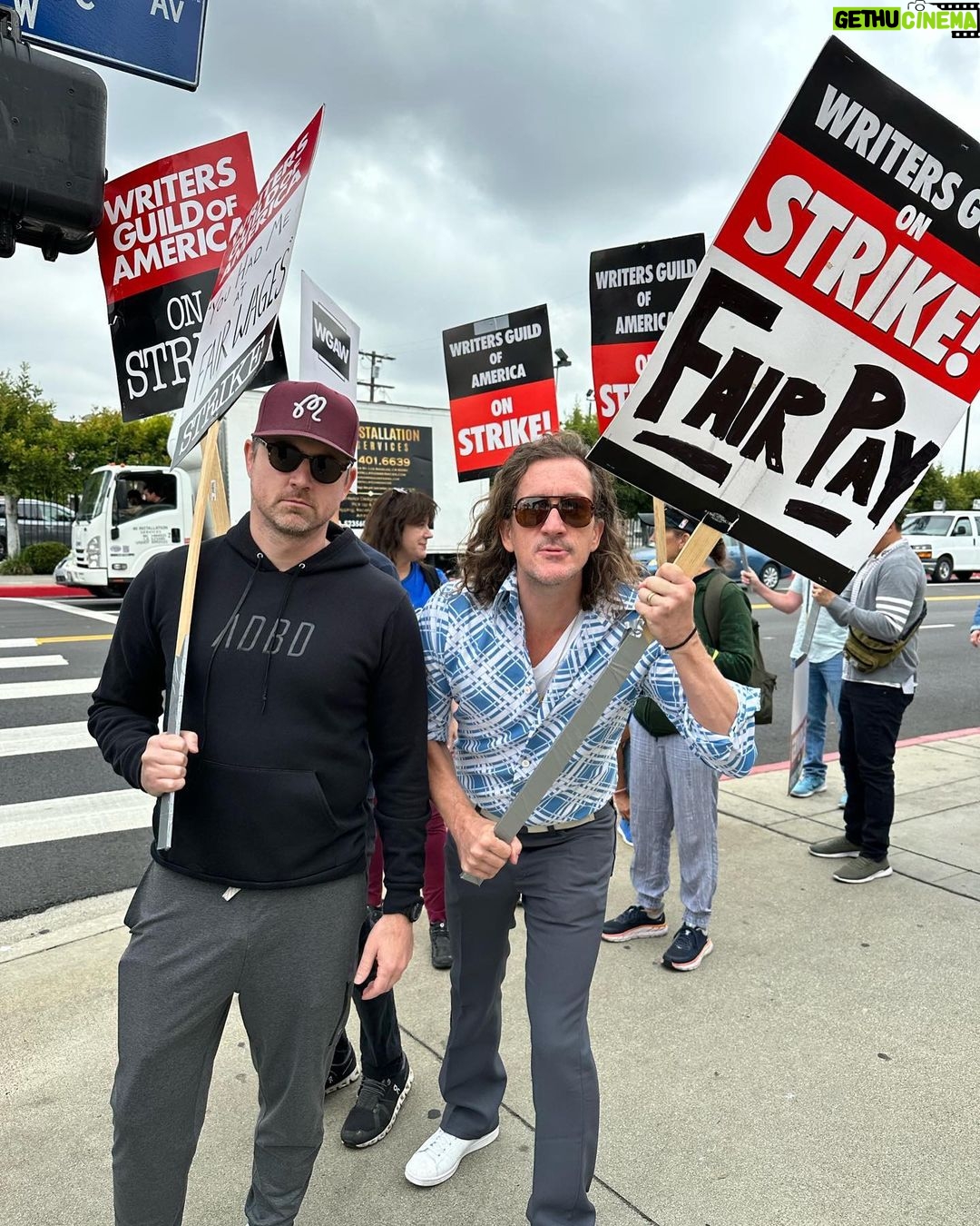Nina Dobrev Instagram - it all starts on the page. it’s gotta be fair #wgastrike #wgastrong @wgawest @wgaeast