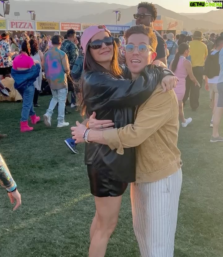 Nina Dobrev Instagram - desert daze🌵#coachella23
