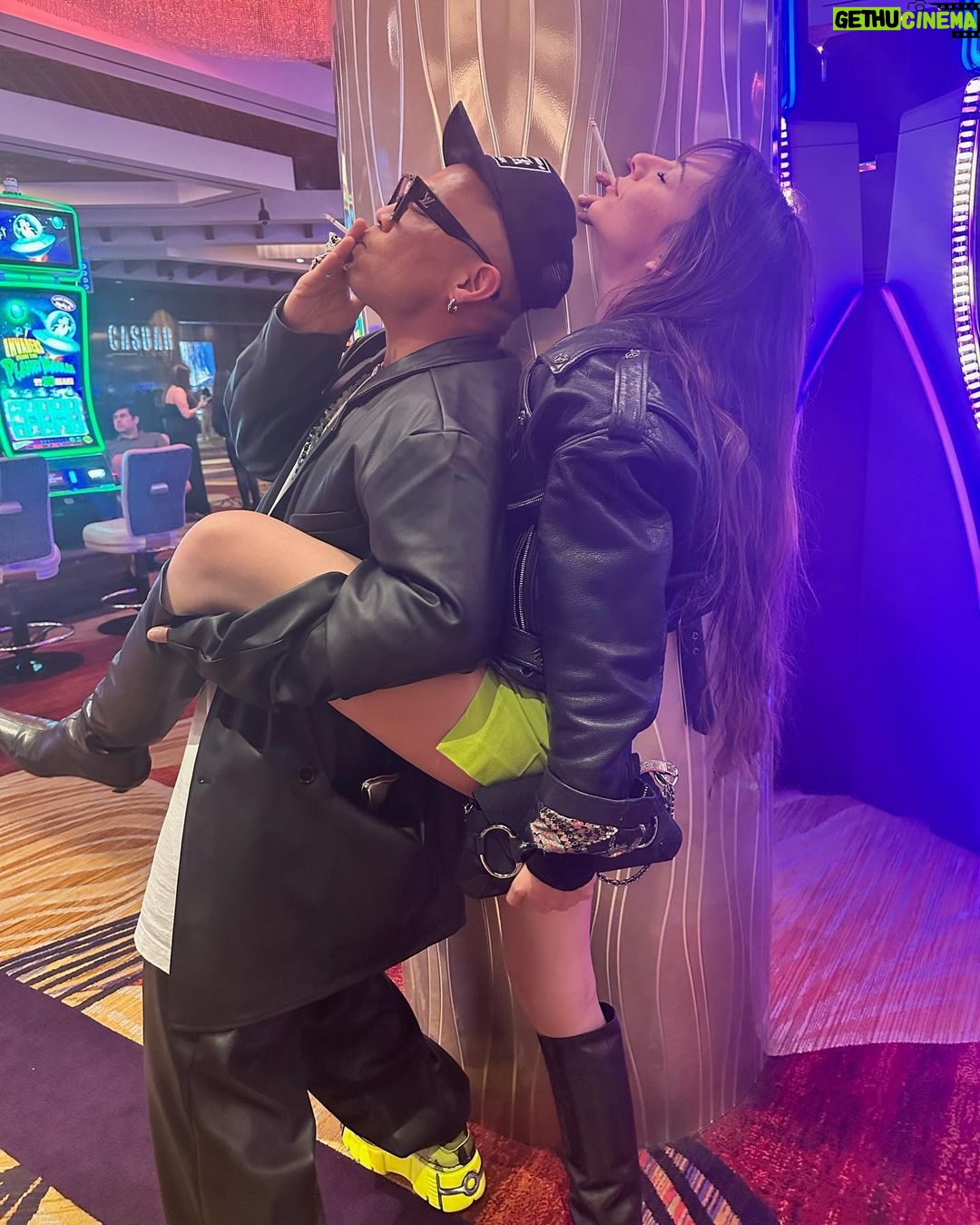 Nina Dobrev Instagram - happy belated bday @jessicaszohr you sexy green machine! 💚💚💚 what happens in Vegas stays in (my security camera footage) Vegas! Love you to the moon and back Las Vegas, Nevada