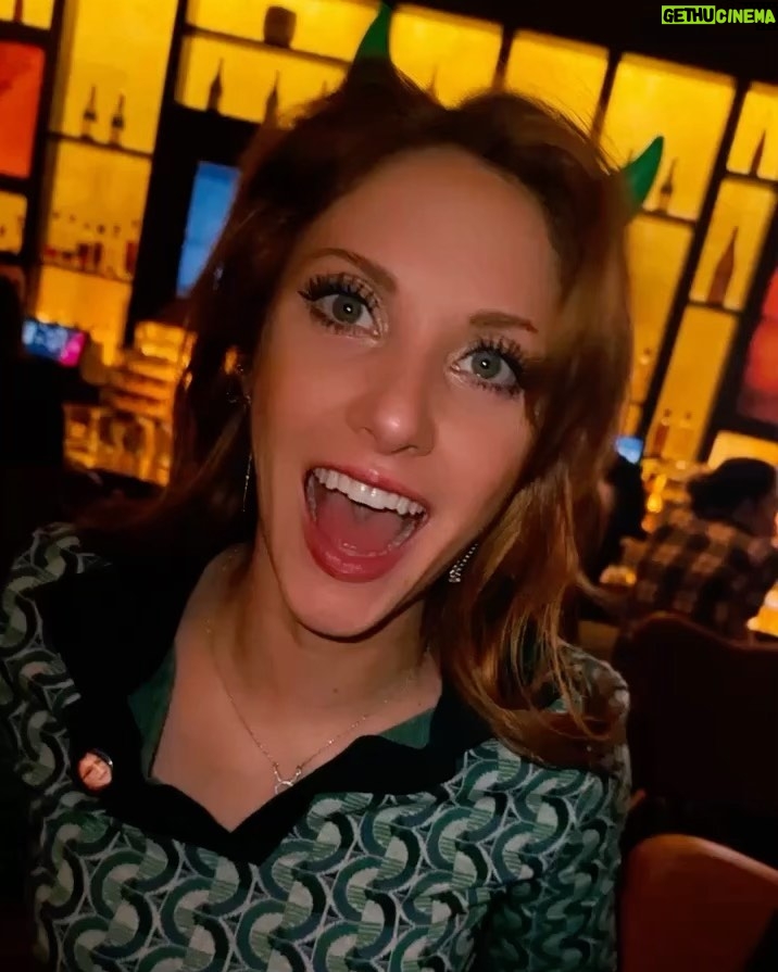 Nina Dobrev Instagram - happy belated bday @jessicaszohr you sexy green machine! 💚💚💚 what happens in Vegas stays in (my security camera footage) Vegas! Love you to the moon and back Las Vegas, Nevada