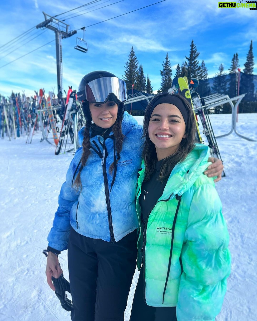 Nina Dobrev Instagram - Good snow. Good friends. Good times. #iceicebaby @whitespace_____