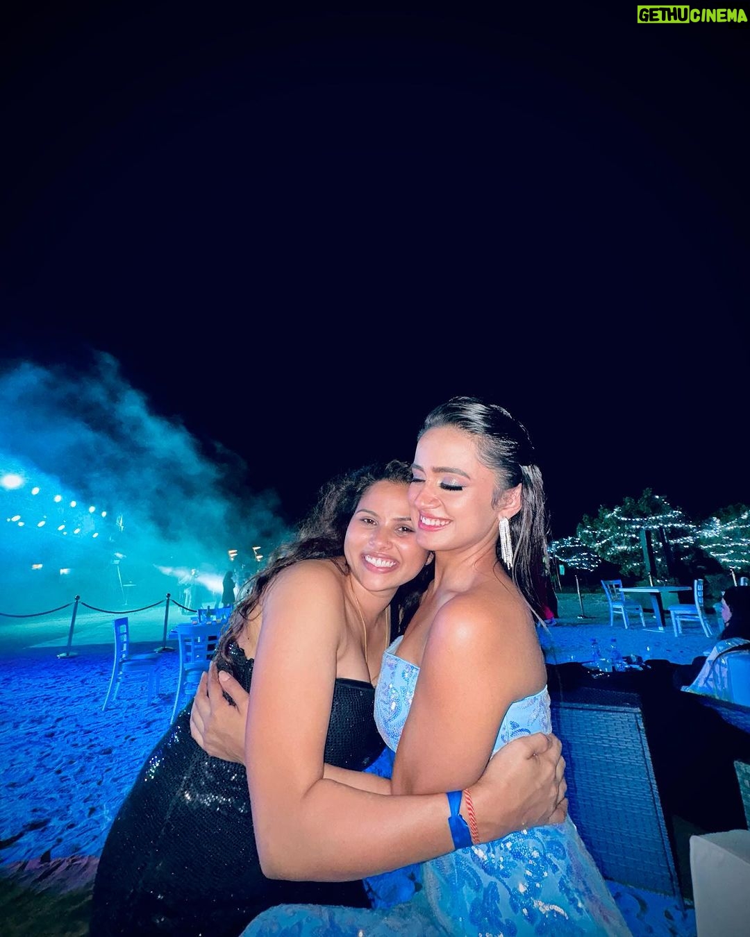 Nisha Guragain Instagram - May you be surrounded by positivity and good vibes in the coming year ✨