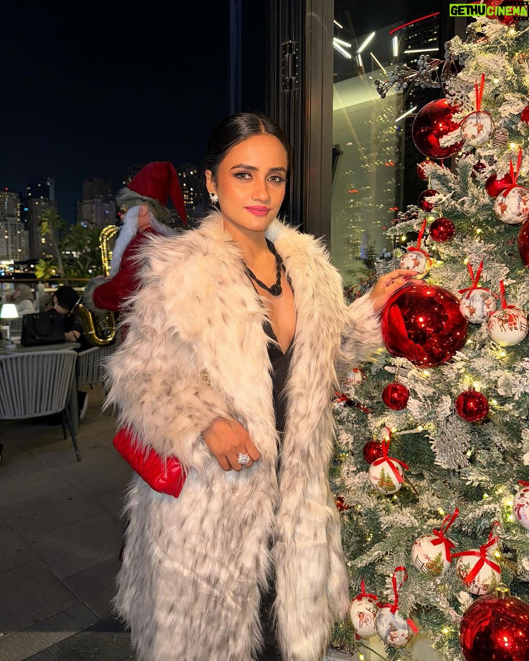 Nisha Guragain Instagram - Wishing you a Merry Christmas and a New Year filled with hope, health, and happiness😊