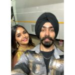 Nisha Ravikrishnan Instagram - Do watch our performance on @zeekannada SAREGAMAPA this Saturday-Sunday ♥️ It was an amazing experience performing with extremely talented @nisha_ravikrishnanoffl_ 😊✨ #zeekannada #srgmp #nisharavikrishnan #jaskaransingh #music #newyear Bangalore, India