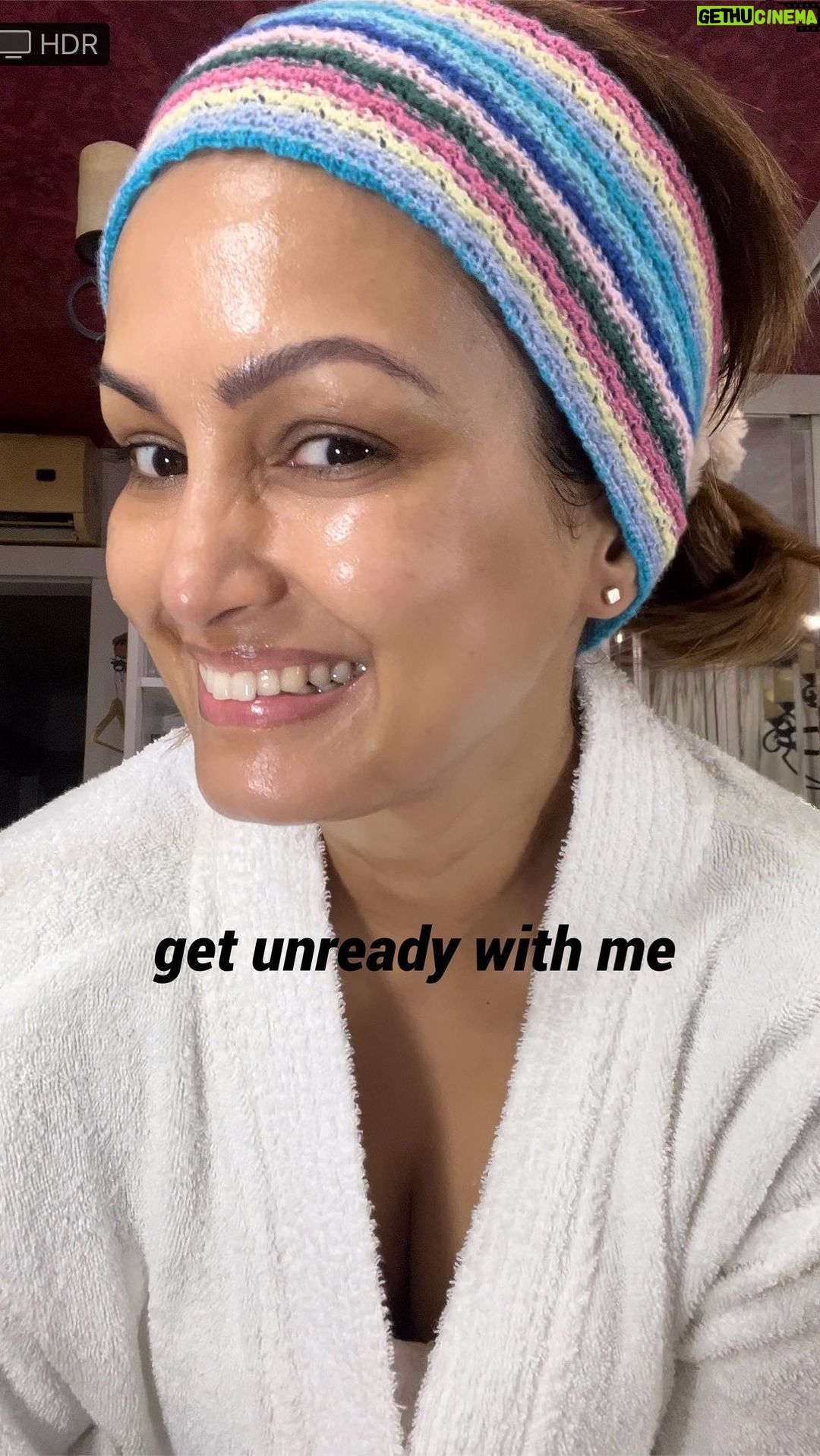 Nisha Rawal Instagram - ♥️ Enough of GRWM! Let’s get UNREADY :) Another Skin-Care Vid for you! Product Deets in order of application: ☑️ Water bank blue hyaluronic cleansing oil- @laneigeindia ☑️ All About Clean - Liquid facial soap - @clinique_in ☑️ Water bank blue hyaluronic cream - @laneigeindia ☑️ COSRX Advanced Snail Mucin Power Essence - @cosrx_india_official ☑️Bakuchiol Slip Oil - @82e.official ☑️ Lip sleeping mask - @laneigeindia If you would like to see more from my beauty routine let me know in the comments!