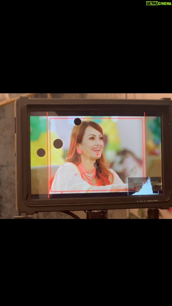 Nisha Rawal Instagram - ♥️ For all those who guessed it right! Yes! I have made a come-back to “Meet” on Zee TV ♥️ Thank you for relentlessly and selflessly making this request over the last 14 months! Here I am ♥️ @zeetv @shashisumeetproductions