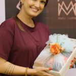 Nisha Rawal Instagram - As we end the festivities and head back to usual routines tomorrow, here is a throwback of the most amazing time we had at our fitness jam last week. We had a great time hosting of first ever meet-up and would like to extend a heartfelt thank you to all attendees and our event partners for their love and support in making our event a grand success! Activity Partner : @kalaripayatturhea Gifting Partners : @enginebrand.in @smilecouturebydrparampreet @brewingnotescoffee @terra.co.in Decor Partner : @cottoncandyeventz Food Partners : @kanishka_810 @layeredinloveee rakshitashukla_2 @konfection_konnection_ @kanta vaid Venue Partner: @ykbi_andherii Special thanks to our celebrity guest @vahbz for gracing the occasion and @avantika.says and @anamikasinghphotography for being by our side all through. Next event will be announced soon. Stay tuned! . #metamomsevent #metamomsmeetup Mumbai